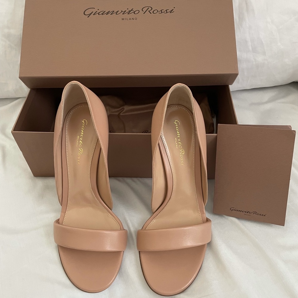 Gianvito Rossi Baiser nude beige high heel pump size 38